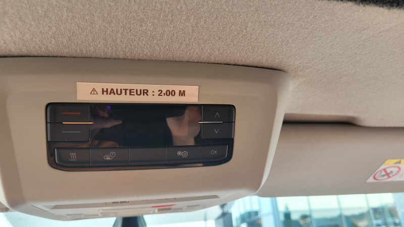 Volkswagen Transporter TRANSPORTER 6.1 VAN L1H1 2.0 TDI 150 BVM6 BUSINESS PLUS 4p  occasion à Onet-le-Chteau - photo n°19