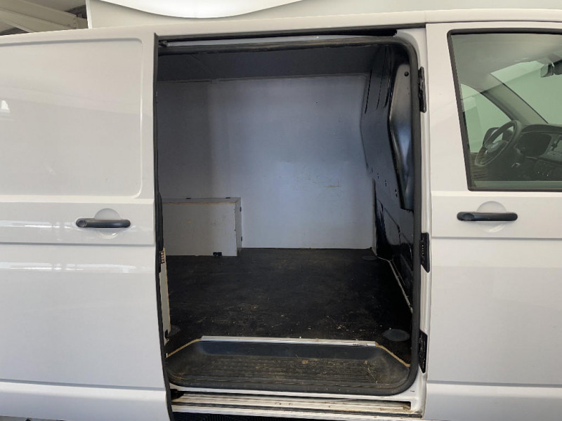 Volkswagen Transporter TRANSPORTER 6.1 VAN L2H1 2.0 TDI 110 BVM5 2021 - photo n°14 Volkswagen Transporter TRANSPORTER 6.1 VAN L2H1 2.0 TDI 110 BVM5  occasion à Saint-Quentin - photo n°14
