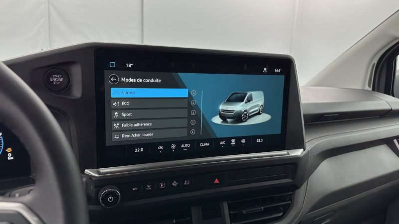 Volkswagen Transporter Transporter T7 L1H1 2.0 TDI 150ch Business BVA8  occasion  SAINT-GREGOIRE - photo n16