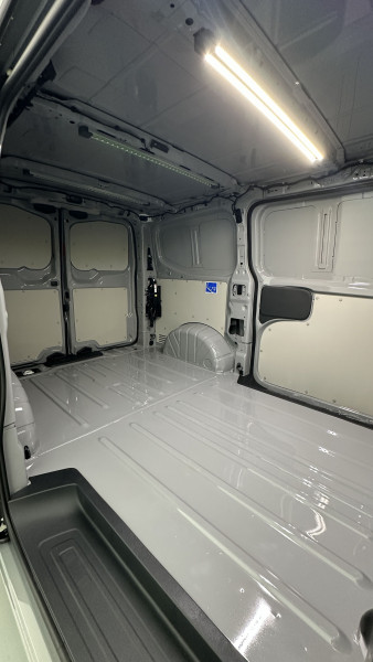 Volkswagen Transporter TRANSPORTER T7 L1H1 2.0 TDI 150ch Business BVA8  occasion � SAINT-GREGOIRE - photo n�8