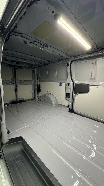 Volkswagen Transporter TRANSPORTER T7 L2H1 2.0 TDI 150ch Business BVA8  occasion � SAINT-GREGOIRE - photo n�8