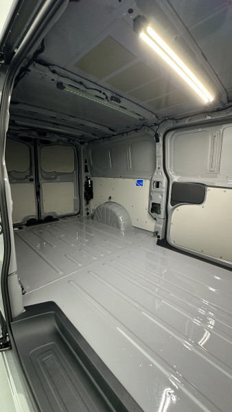 Volkswagen Transporter TRANSPORTER T7 L2H1 2.0 TDI 150ch Business BVA8  occasion � SAINT-GREGOIRE - photo n�8