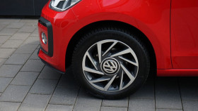 Volkswagen Up 1.0 90  BVM  occasion  Beaupuy - photo n10
