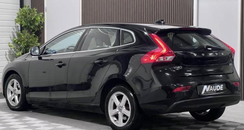 Volvo V40 D2 FAP Stop&Start - 120ch Momentum - Caméra de recul 2015 - photo n°6 Volvo V40 D2 FAP Stop&Start - 120ch Momentum - Caméra de recul  occasion à CHAPONOST - photo n°6