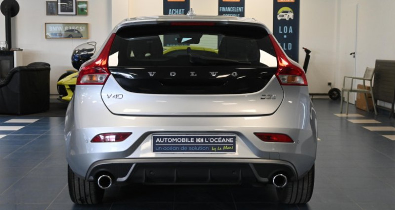 Volvo V40 D3 150 Geartronic 6 R-Design 2017 - photo n°5 Volvo V40 D3 150 Geartronic 6 R-Design  occasion à ST SATURNIN - photo n°5