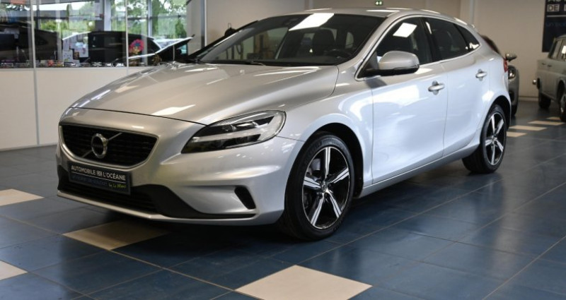 Volvo V40 D3 150 Geartronic 6 R-Design 2017 Volvo V40 D3 150 Geartronic 6 R-Design  occasion à ST SATURNIN