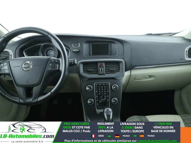 Volvo V40 T2 122 BVM  occasion � Beaupuy - photo n�3