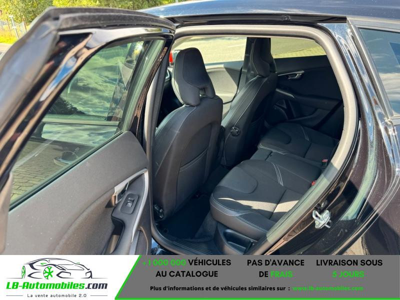 Volvo V40 T2 122 ch BVM  occasion  Beaupuy - photo n8