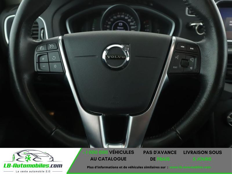 Volvo V40 T2 122 ch BVM  occasion  Beaupuy - photo n9