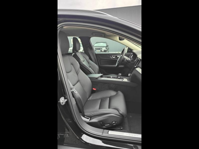 Volvo V60 Cross Country B4 AWD 197ch Pro Geartronic 8 2023 - photo n°5 Volvo V60 Cross Country B4 AWD 197ch Pro Geartronic 8  occasion à Dijon - photo n°5