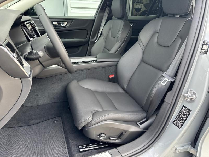 Volvo V60 B4 197ch Plus Style Dark DCT 7  occasion  Barberey-Saint-Sulpice - photo n5