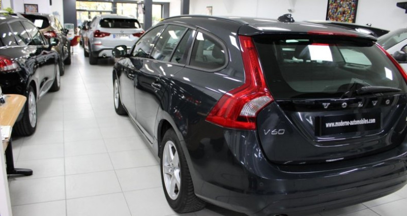 Volvo V60 D2 120CH KINETIC BUSINESS GEARTRONIC 2016 - photo n°6 Volvo V60 D2 120CH KINETIC BUSINESS GEARTRONIC  occasion à Coulommiers - photo n°6