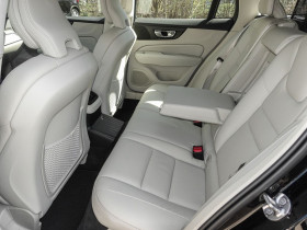 Volvo V60 T6 AWD Hybride Rechargeable 253 ch + 145 ch BVA  occasion  Beaupuy - photo n3