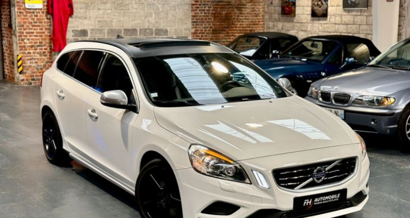 Volvo V60 T6 AWD R-Design 3.0L 6 cylindres 304 ch Toit ouvrant, Blueto 2011 - photo n°4 Volvo V60 T6 AWD R-Design 3.0L 6 cylindres 304 ch Toit ouvrant, Blueto  occasion à Halluin - photo n°4