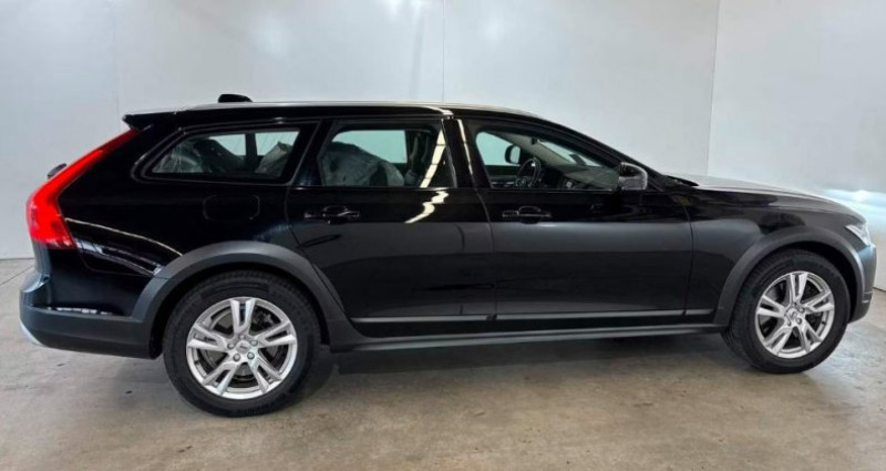 Volvo V90 Cross Country D5 AWD 235 Geartronic 8 2018 - photo n°3 Volvo V90 Cross Country D5 AWD 235 Geartronic 8  occasion à Saint Patrice - photo n°3