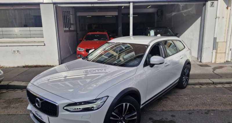 Volvo V90 Cross Country Pro AWD 2017 Volvo V90 Cross Country Pro AWD  occasion à ROUEN