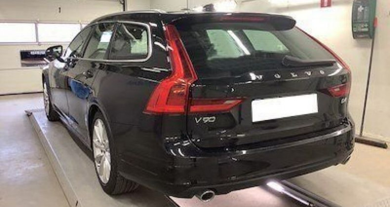 Volvo V90 D4 190 MOMENTUM GEARTRONIC  occasion à MIONS - photo n°2