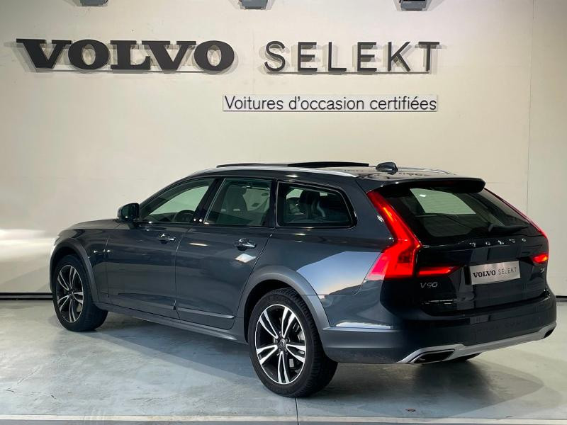 Volvo V90 D4 AWD 190ch Luxe Geartronic  occasion à Labège - photo n°4