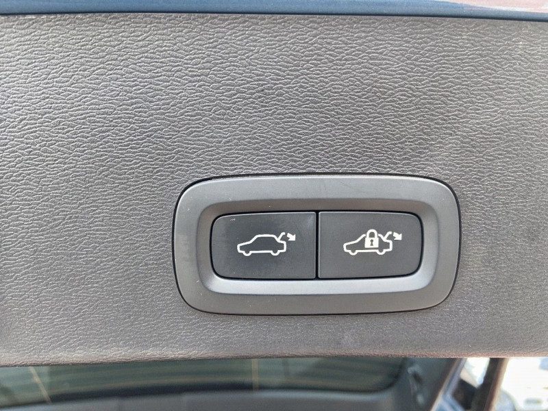 Volvo XC 2.0 MHEV 163 BVA CORE Camra JA 18 Hayon  occasion  Lescure-d'Albigeois - photo n17