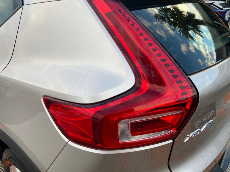 Volvo XC 2.0 MHEV 163 BVA CORE Camra JA 18 Hayon  occasion  Lescure-d'Albigeois - photo n11