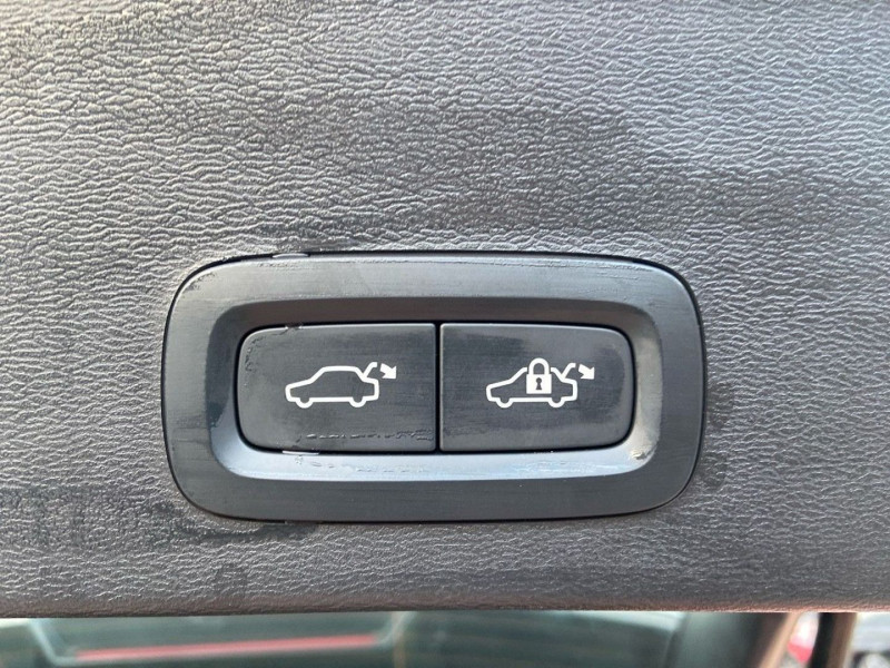 Volvo XC 2.0 MHEV 163 BVA CORE Camra JA 18 Hayon  occasion  Lescure-d'Albigeois - photo n17