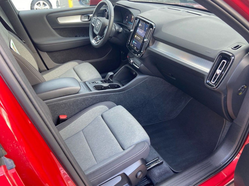 Volvo XC 2.0 MHEV 163 BVA CORE Camra JA 18 Hayon  occasion  Lescure-d'Albigeois - photo n19