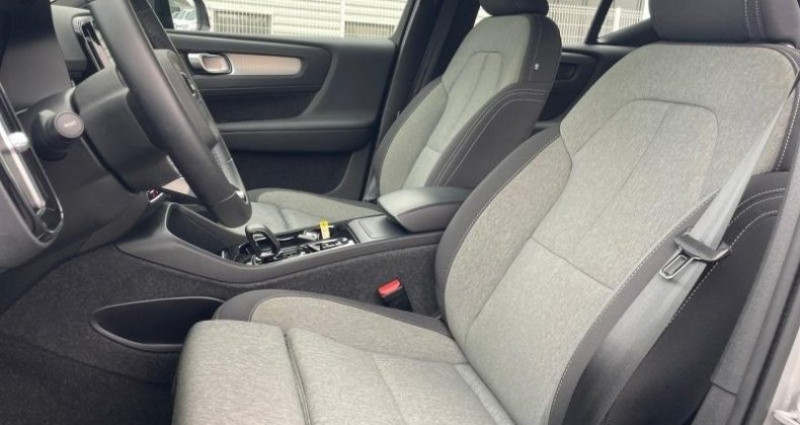 Volvo XC40 B3 163ch Plus DCT 7 2024 - photo n°6 Volvo XC40 B3 163ch Plus DCT 7  occasion à AUBIERE - photo n°6