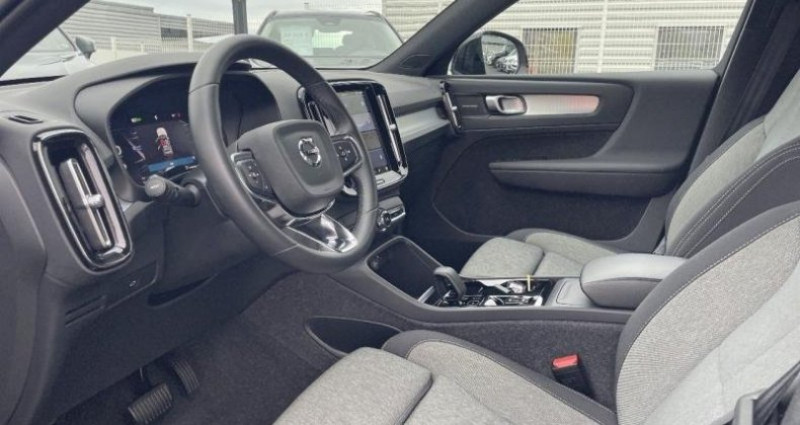 Volvo XC40 B3 163ch Plus DCT 7 2024 - photo n°5 Volvo XC40 B3 163ch Plus DCT 7  occasion à AUBIERE - photo n°5
