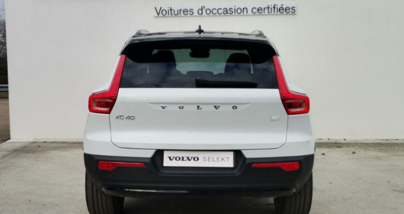 Volvo XC40 P8 AWD 408ch R-Design EDT Blanc occasion à Auxerre - photo n°4