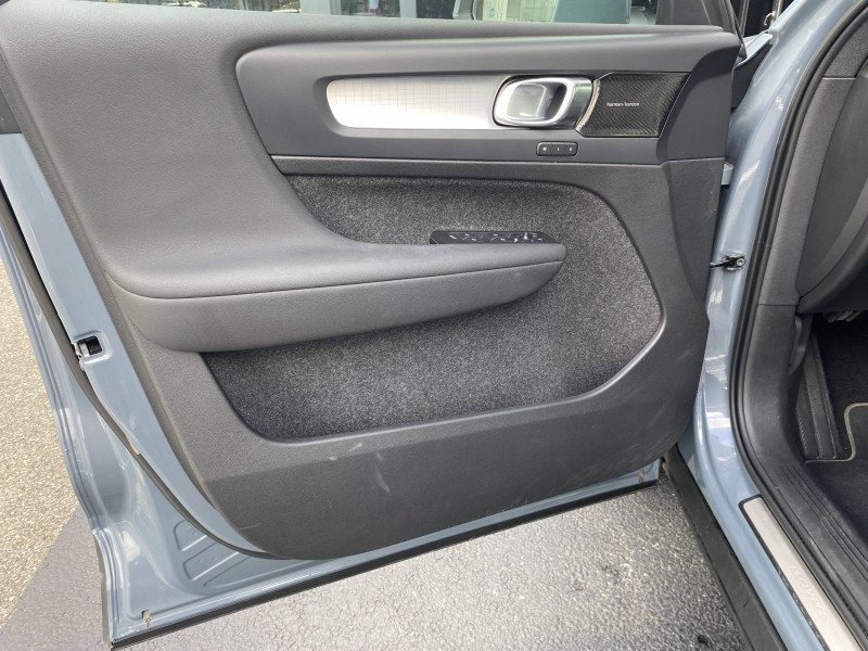 Volvo XC40 XC40 T4 Recharge 129+82 ch DCT7 Plus 5p 2022 - photo n°20 Volvo XC40 XC40 T4 Recharge 129+82 ch DCT7 Plus 5p  occasion à Labège - photo n°20