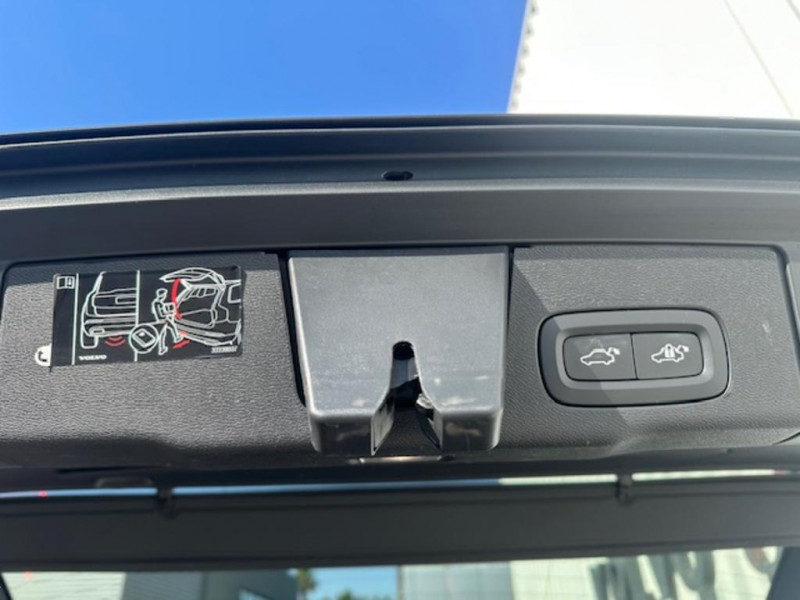 Volvo XC60 B4 (Diesel) 197 ch Geartronic 8 Inscription Luxe  occasion à PERPIGNAN - photo n°3