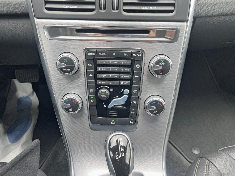 Volvo XC60 D4 190ch Summum Geartronic 2016 - photo n°14 Volvo XC60 D4 190ch Summum Geartronic  occasion à Barberey-Saint-Sulpice - photo n°14