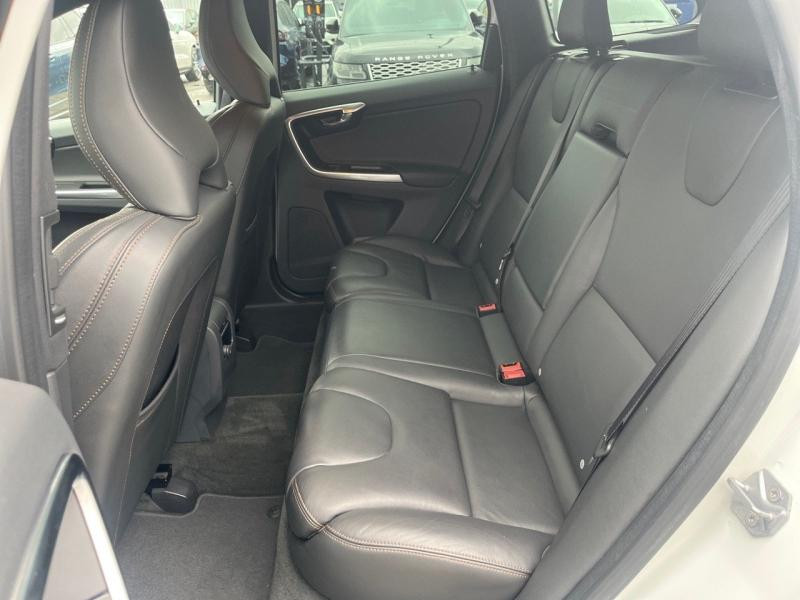 Volvo XC60 D4 190ch Summum Geartronic 2016 - photo n°10 Volvo XC60 D4 190ch Summum Geartronic  occasion à Barberey-Saint-Sulpice - photo n°10