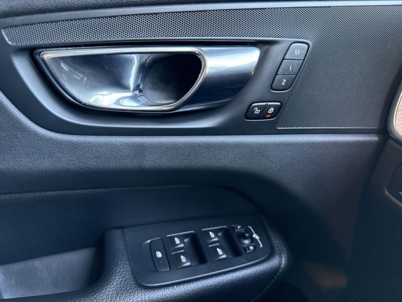 Volvo XC60 D4 AdBlue AWD 190ch Inscription Geartronic  occasion  Vert-Saint-Denis - photo n20