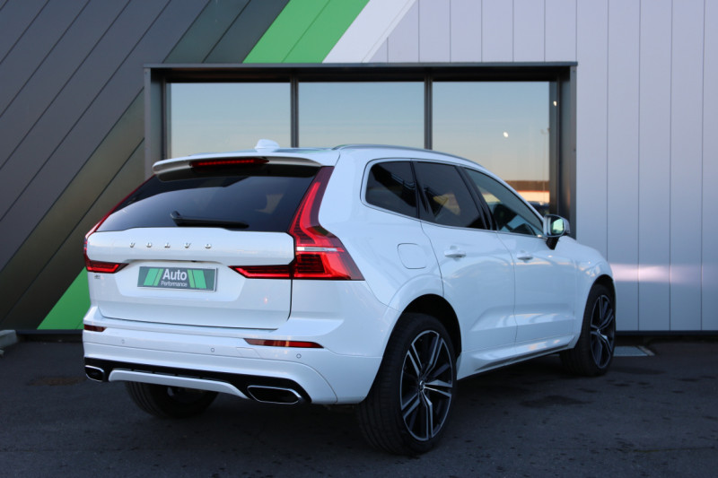 Volvo XC60 II D5 ADBLUE 235 AWD R-DESIGN GEARTRONIC  occasion à Jaux - photo n°3