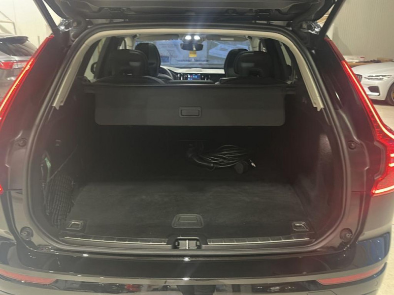 Volvo XC60 XC 60 Ultimate Dark Recharge Plug-In Hybrid AWD 2023 - photo n°15 Volvo XC60 XC 60 Ultimate Dark Recharge Plug-In Hybrid AWD  occasion à L'Union - photo n°15
