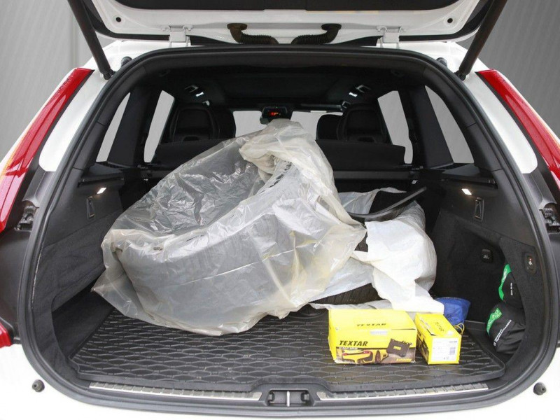 Volvo XC90 R-Design AHK/Navi/Pano 2018 - photo n°6 Volvo XC90 R-Design AHK/Navi/Pano  occasion à L'Union - photo n°6